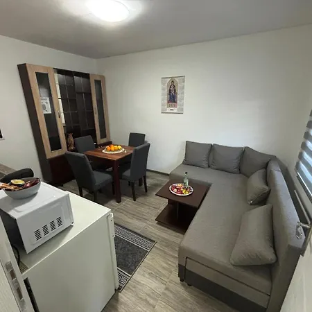 Dragicevic - Stan Na Dan Apartment Bogatic